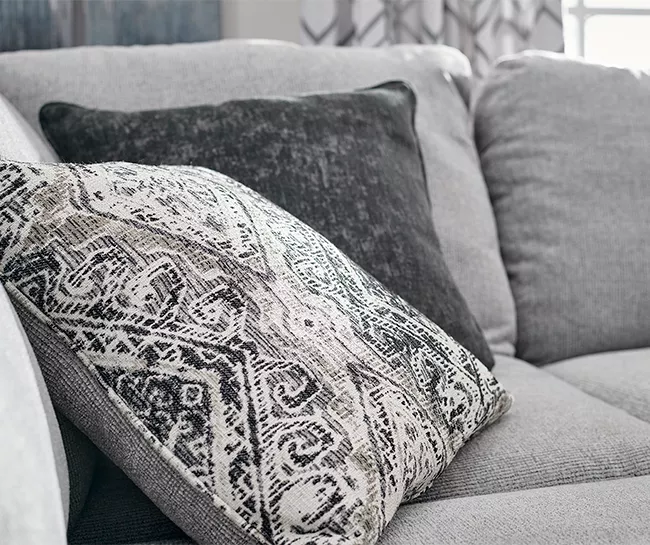 Broyhill Parkdale Silver Sectional 8 Broyhill Parkdale Silver Sectional - Image 6